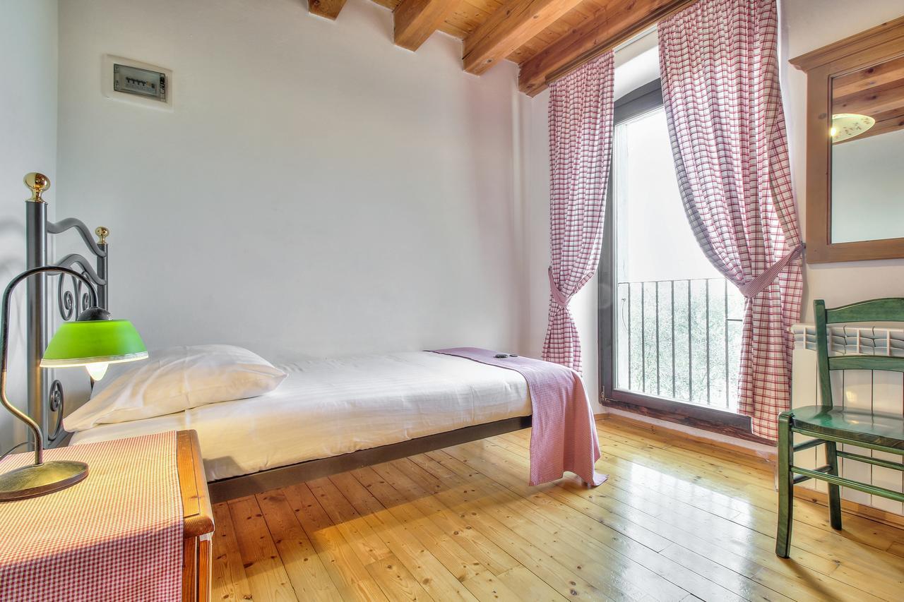 Casa Romantica La Parenzana Buje Exterior foto